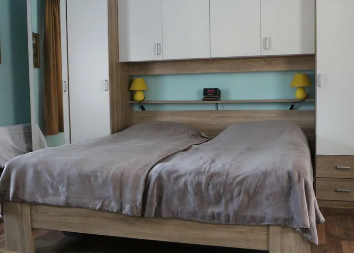 Apartma Lipa * מויסטראנה